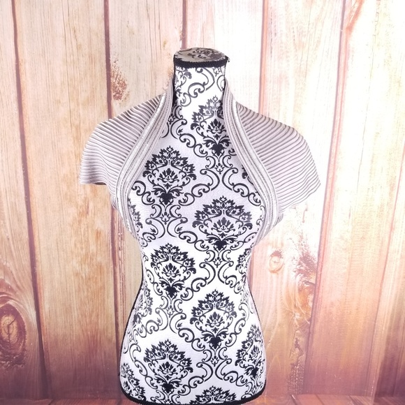 Daymor Couture Short Sleeve Shrug B44 - Picture 1 of 5